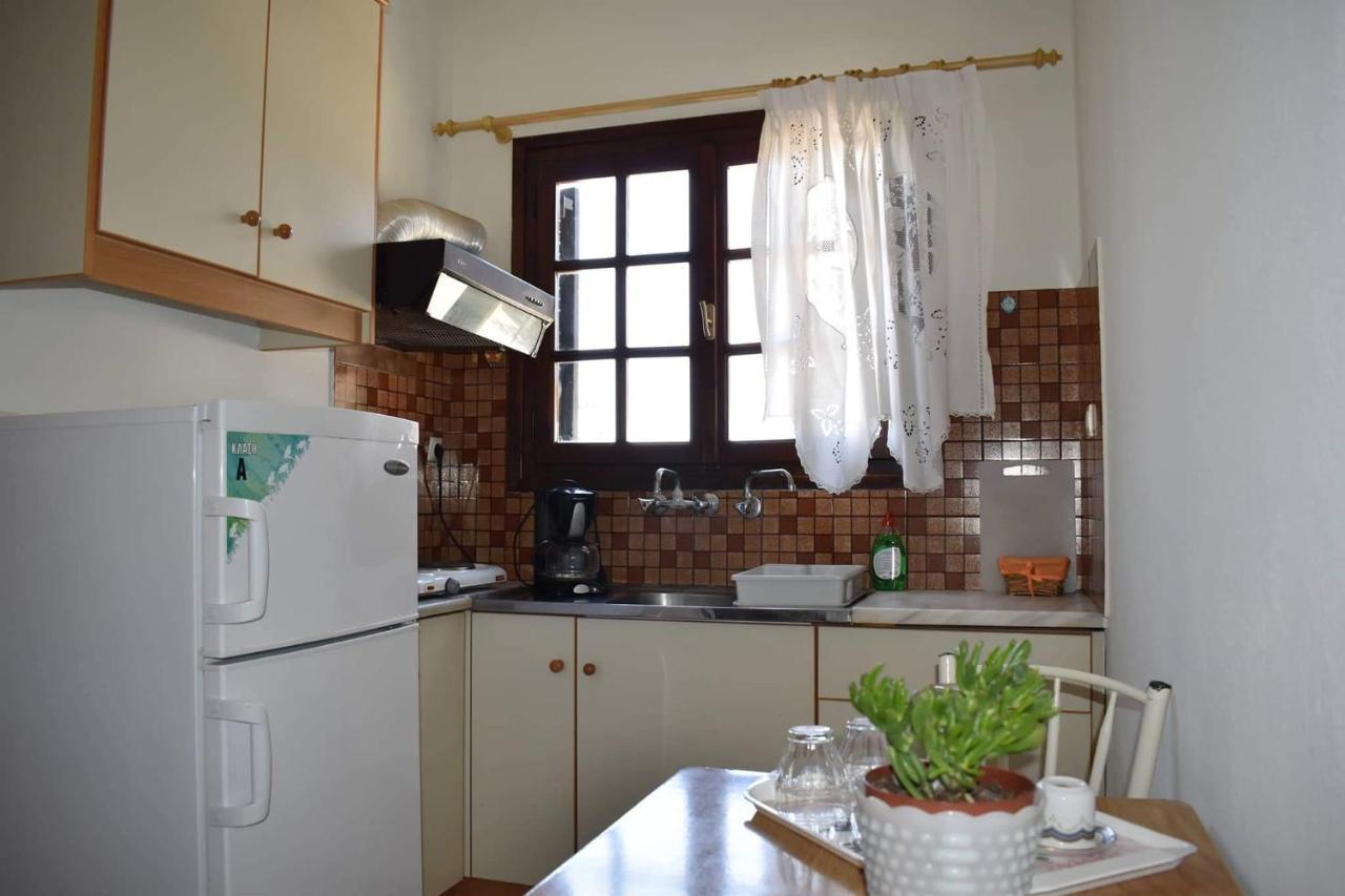 Iliotropio Studios Loutra Edipsou  Extérieur photo