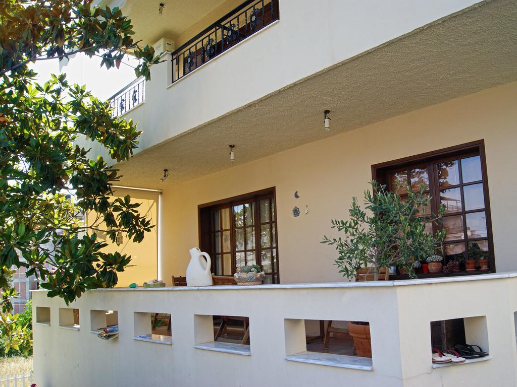 Iliotropio Studios Loutra Edipsou  Extérieur photo